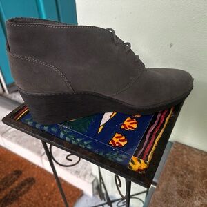 Clark's Women's Gray Wedge Ankle Boots